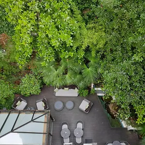 Garden-elysee **** Paris