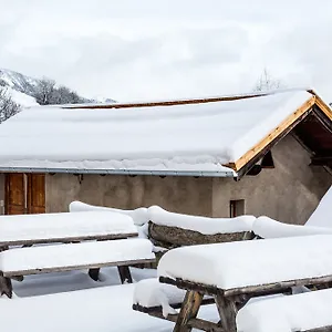 https://langley-hotel-la-vieille-ferme-la-salle-les-alpes.fr-provencehotel.com