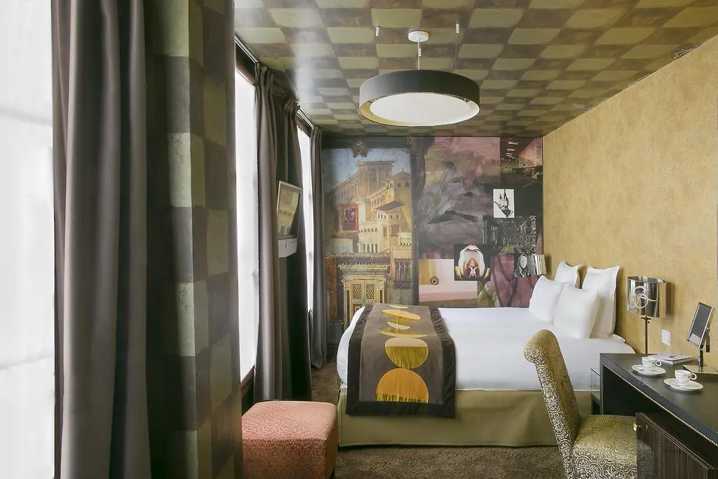 ****  Hotel Le Bellechasse Saint-Germain París Francia